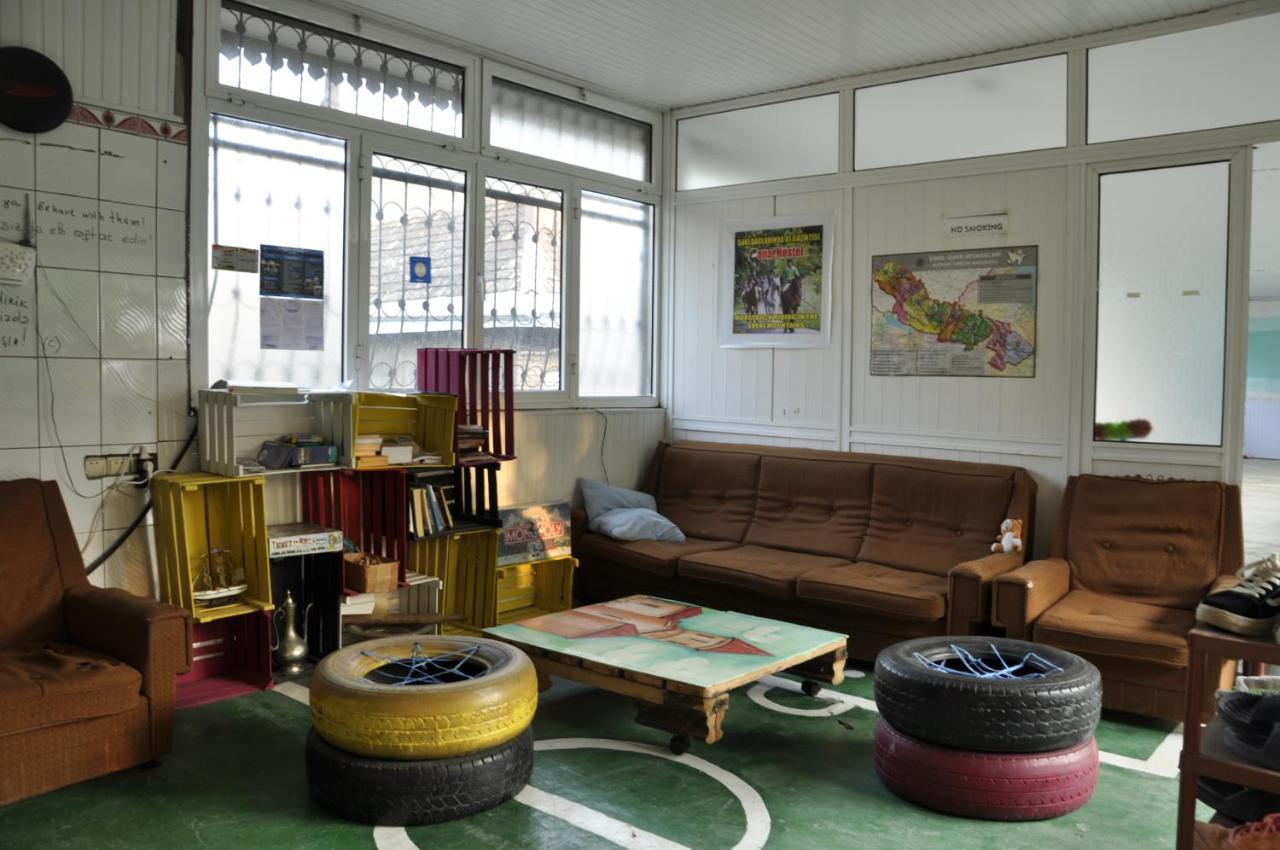 Canal Hostel Şǝki Dış mekan fotoğraf